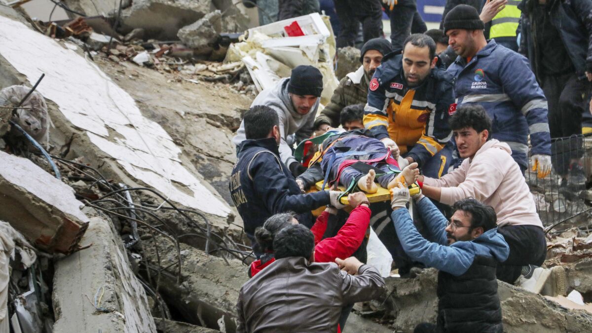 Thousands dead following powerful earthquake in Turkey, Syria
